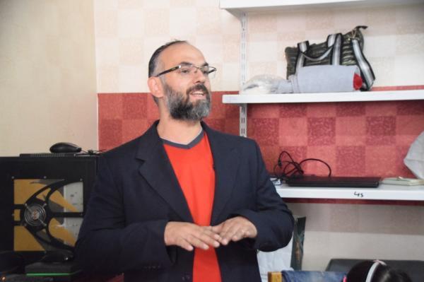 تدريب عملي لطلاب جامعة القاهرة