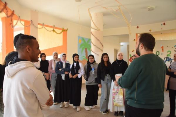 توزيع حقائب مدرسية